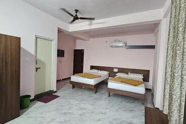 Bed and Breakfast Golden Palace Residency