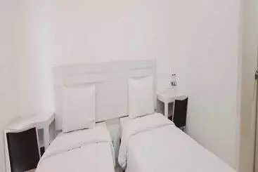 ホテル Tos Residence