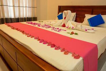 Hotel The White Pillow