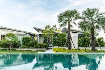 Hotel The River Palm Resort