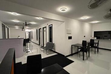 پانسیون Sunset Beach Stay At Mathiveri