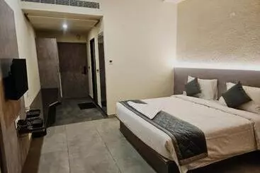 Hotel Sns Regency