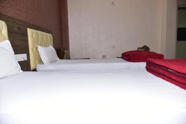 Hotel Royal Guest House, Gaya