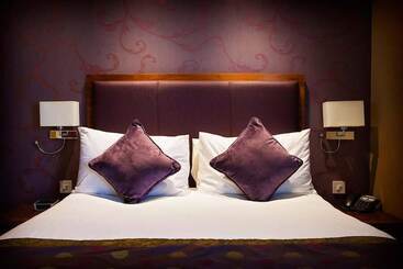 Отель 315 Bar & Restaurant