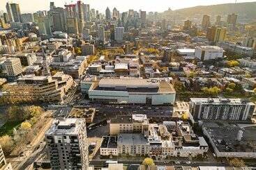 هتل Empire Suites