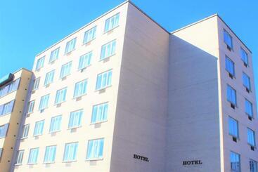 فندق Empire Suites