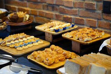 ホテル Esplendor By Wyndham Asuncion