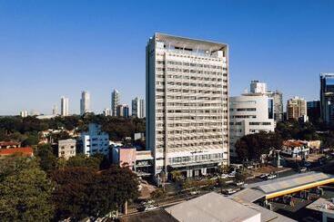 Hotel Esplendor By Wyndham Asuncion