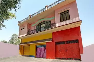 Hôtel Oyo V K Guest House