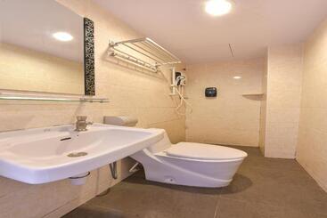 Hotel Capital O 516 Grand Ct