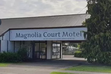 Magnolia Court Motel