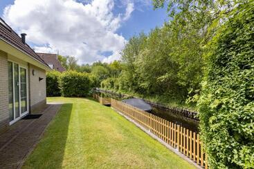 אתר נופש Summio Vakantiepark It Wiid