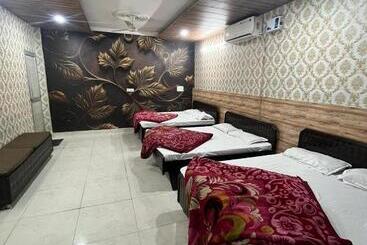 Albergue Ganpati Hotal