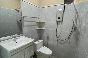 酒店 The Raga Chalet