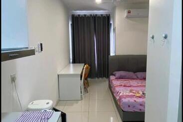 هتل آپارتمان Shorthotel机场短期酒店kliasepangdengkil