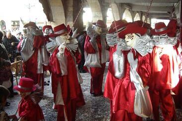 مبيت وإفطار Les Bruyeres Chambre D Hôte De Charme Calme Assuré