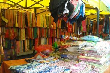 汽车旅馆 Iz Budget