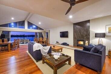 Bed and Breakfast Ana Mandara Luxury Retreat