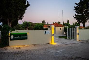 Cypress Garden Villas