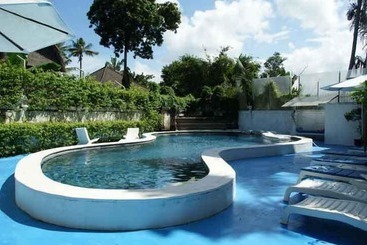 בית מלון כפרי Puri Puri Kecil