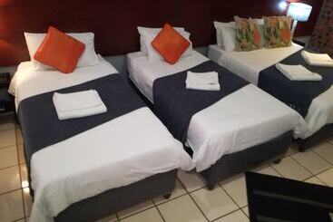 膳宿费 21 On Coetzee Guest House