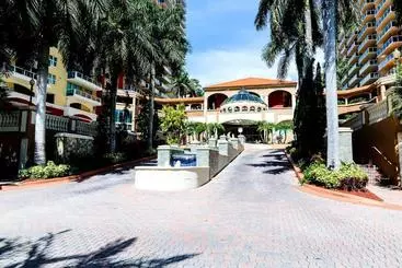 ツーリストアパートメント Sunny Isles Beach At Yatch Club