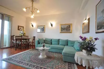 آپارتمان‌های توریست‌ها Miramare