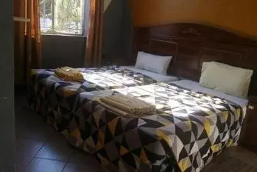 هتل Golden Days Lodge