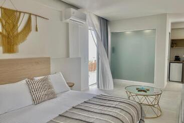 Отель Alexia Beach