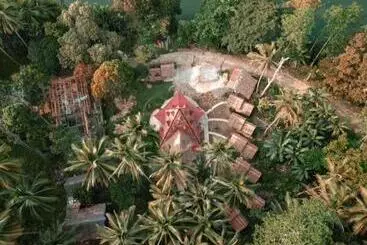 Hotel Nipa Hut Village