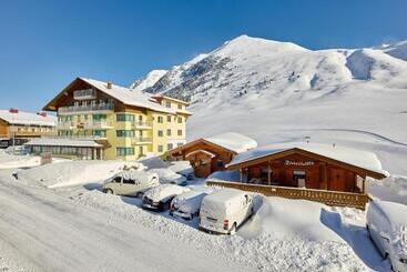 Hotell Garni Kristall