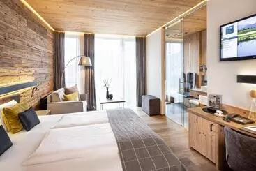Hotel Sportresidenz Zillertal   4 Sterne Superior