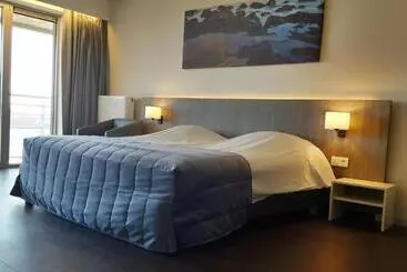هتل Vayamundo Oostende