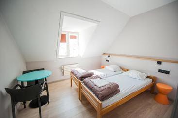 Jacques Brel Youth Hostel