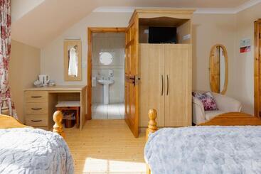 Michaeleen's Manor B&b