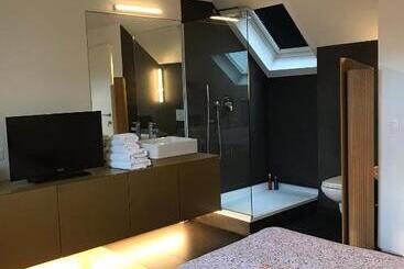 B&b Yellow Submarine