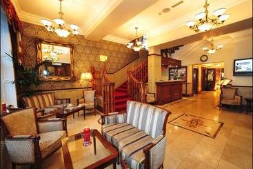 호텔 Westenra Arms