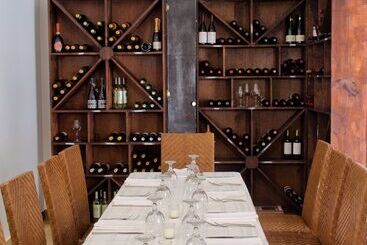 هتل Club Seabourne