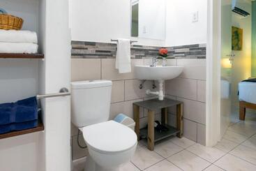 هتل Diver's Paradise Bonaire