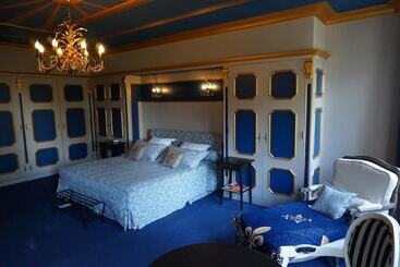 Hotelli Fleur De Lys