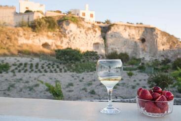 Hotel Lagadi Suites By K&k