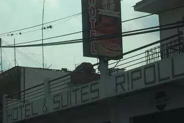 Hotelli Suites Ripoll Córdoba