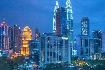 هتل آپارتمان 188 Suites Klcc