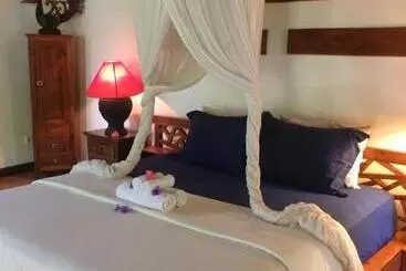 Bed and Breakfast Lullaby Bungalows