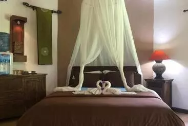 تختخواب و صبحانه Lullaby Bungalows