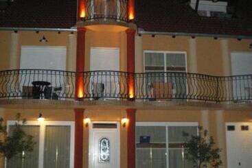 Nocleg ze śniadaniem Mediterrán Apartmanok Harkány