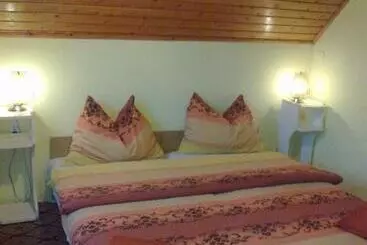 Aamiaismajoitus (B&B) Rózsa Panzió