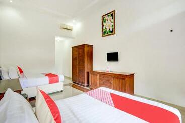 בית מלון כפרי Ratu