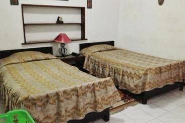 בית מלון כפרי Splendid Inn