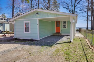 Hus på landet Bayfront Maryland Retreat W/ Deck, Near Beaches!
